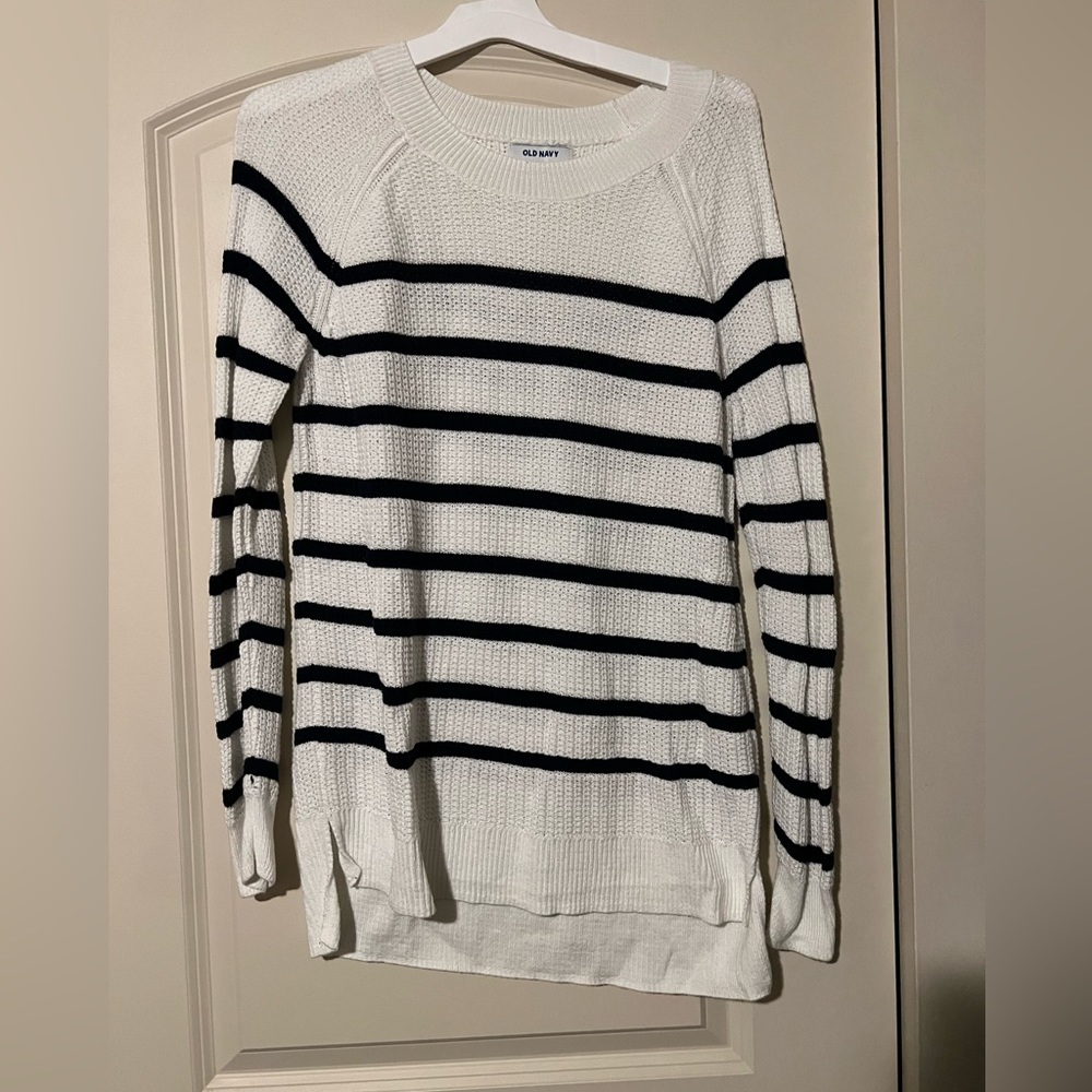 Old Navy. Medium. White sweater with navy stripes.